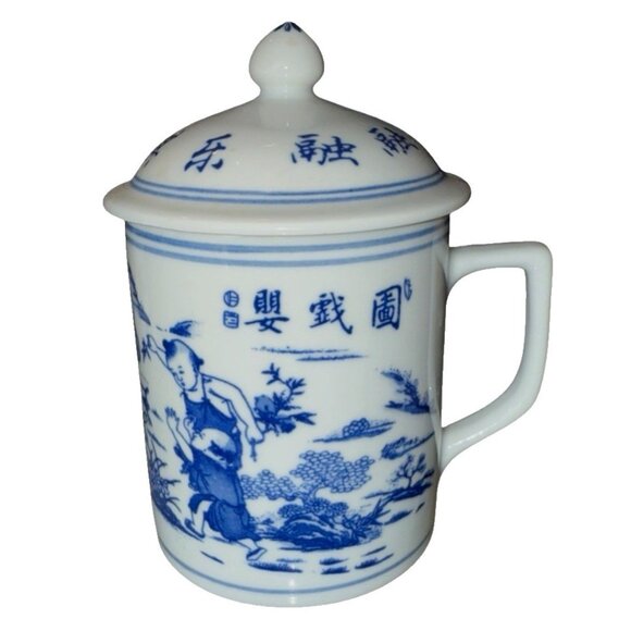 Vintage Chinese Export Blue and White Porcelain lidded tea cup 5.5”x 3.5” - Picture 2 of 9